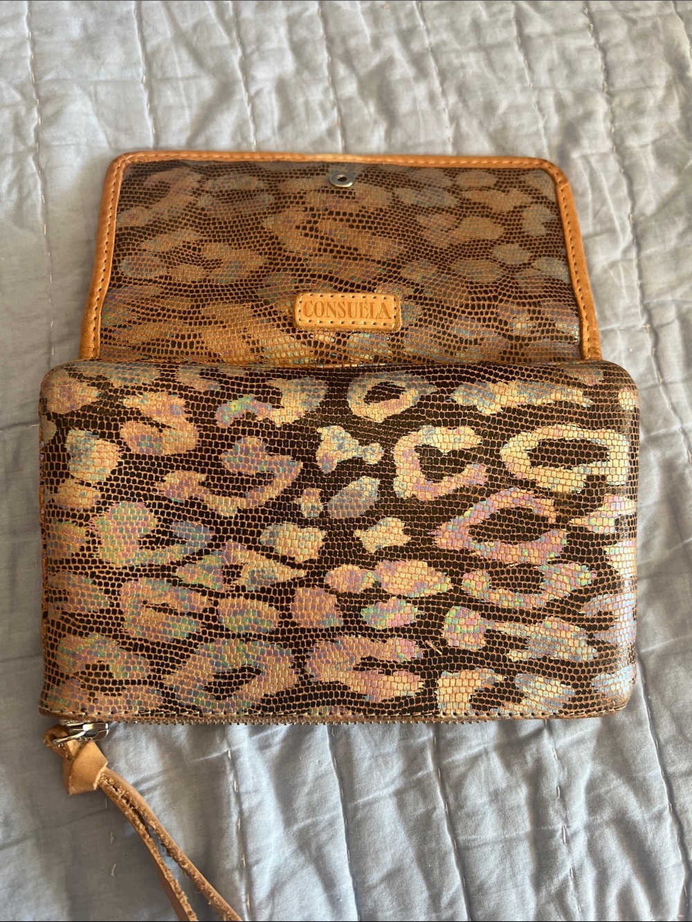 Consuela Iris iridescent Slim Wallet - Picture 5 of 10